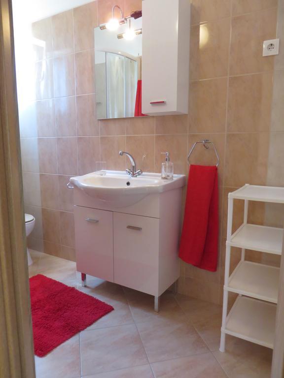 Apartments Luka Pakoštane Dış mekan fotoğraf