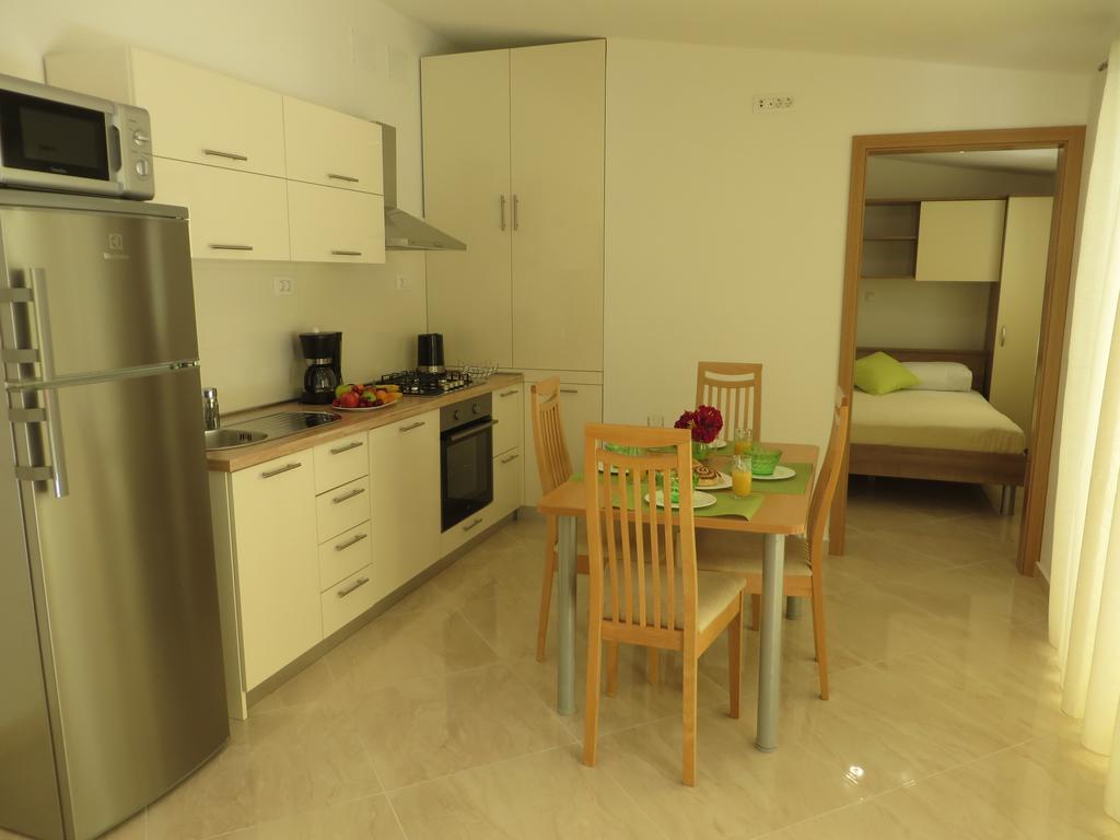 Apartments Luka Pakoštane Dış mekan fotoğraf